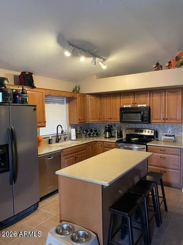 6916 E LAKEVIEW Avenue, Mesa, AZ 85209