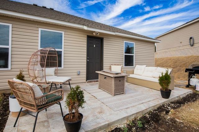 7201 SW Chalkstone Road, Bentonville, AR 72713