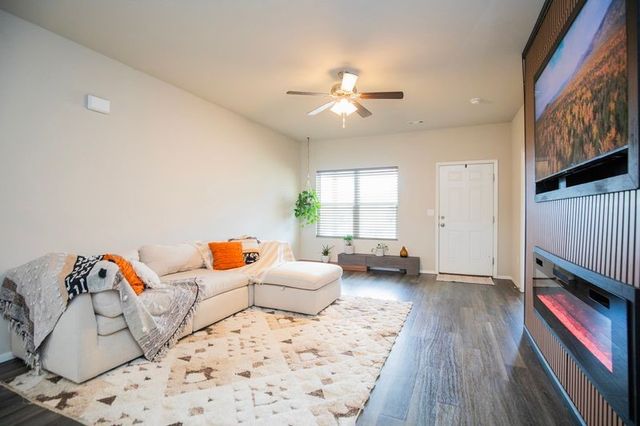 7201 SW Chalkstone Road, Bentonville, AR 72713