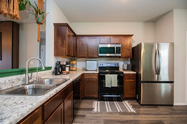 7201 SW Chalkstone Road, Bentonville, AR 72713