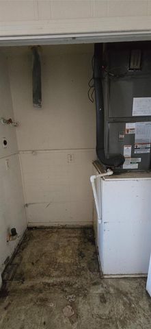 1801 Svetlik Avenue, Bay City, TX 77414