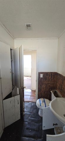 1801 Svetlik Avenue, Bay City, TX 77414