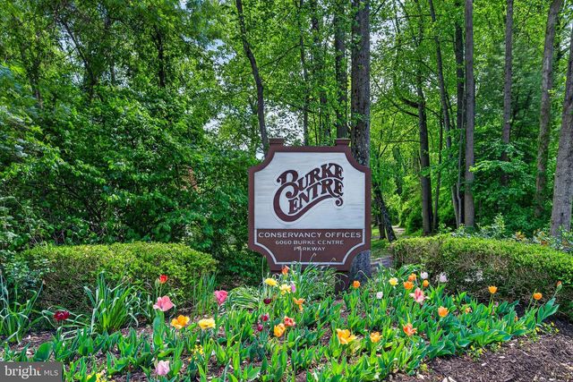 10111 CHESTNUT WOOD LN, Burke, VA 22015