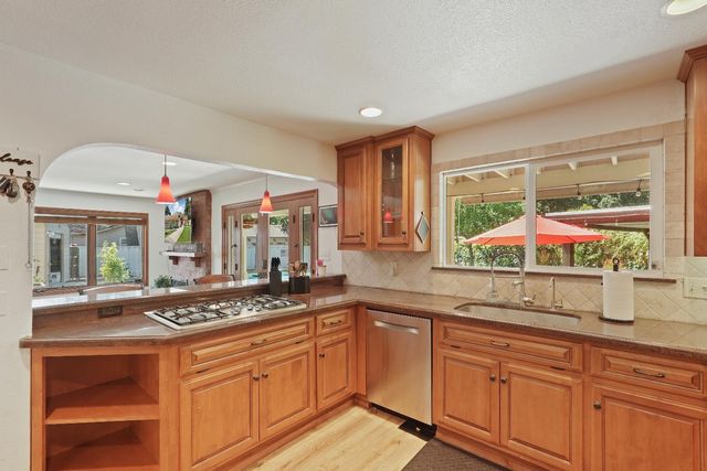 9303 Hildreth Ln, Stockton, CA 95212