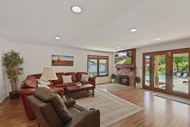 9303 Hildreth Ln, Stockton, CA 95212