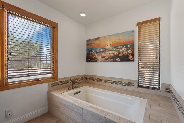 9303 Hildreth Ln, Stockton, CA 95212