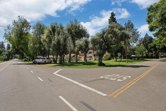 9303 Hildreth Ln, Stockton, CA 95212