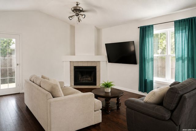 9827 Autumn Silver, San Antonio, TX 78254