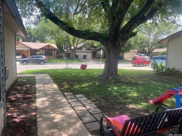 9827 Autumn Silver, San Antonio, TX 78254