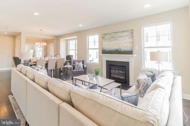 275 HILLSTONE CIR, Souderton, PA 18964