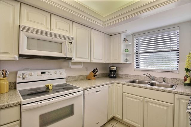 3939 Ocean Drive 302B, Vero Beach, FL 32963