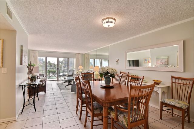 3939 Ocean Drive 302B, Vero Beach, FL 32963