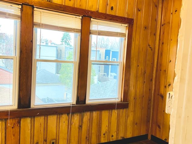 5110 W Hutchinson Street 2, Chicago, IL 60641