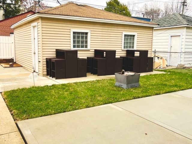 5110 W Hutchinson Street 2, Chicago, IL 60641