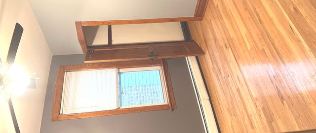 5110 W Hutchinson Street 2, Chicago, IL 60641