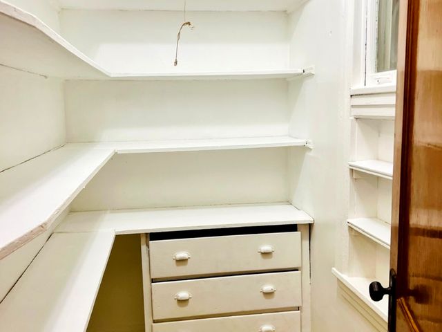 5110 W Hutchinson Street 2, Chicago, IL 60641