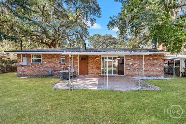 5908 Fairview Avenue, Savannah, GA 31406