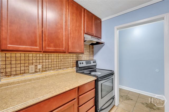 5908 Fairview Avenue, Savannah, GA 31406