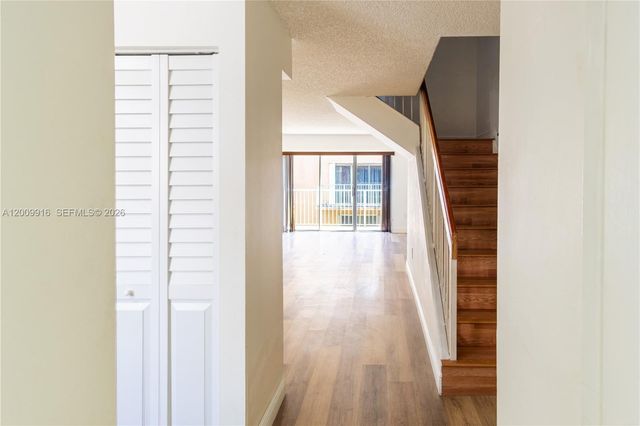 14905 SW 80th St 212, Miami, FL 33193