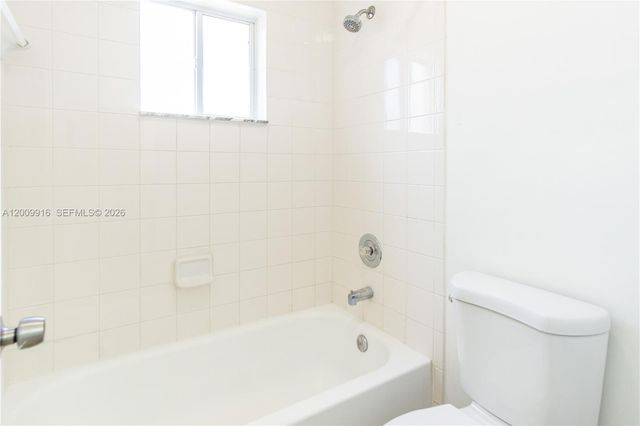 14905 SW 80th St 212, Miami, FL 33193