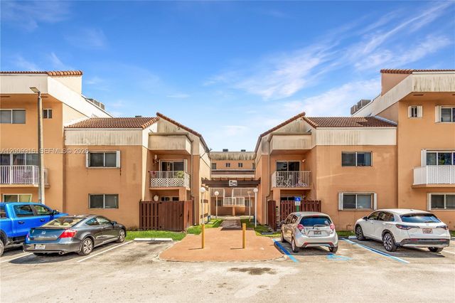 14905 SW 80th St 212, Miami, FL 33193
