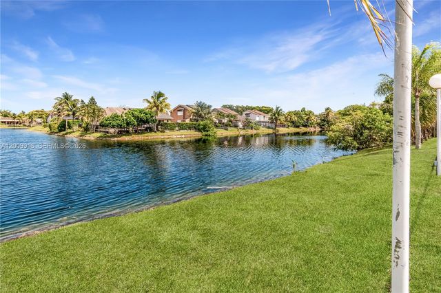 14905 SW 80th St 212, Miami, FL 33193