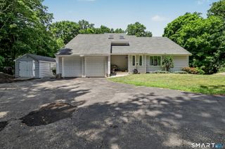 15 Briarwood Drive, Seymour, CT 06483