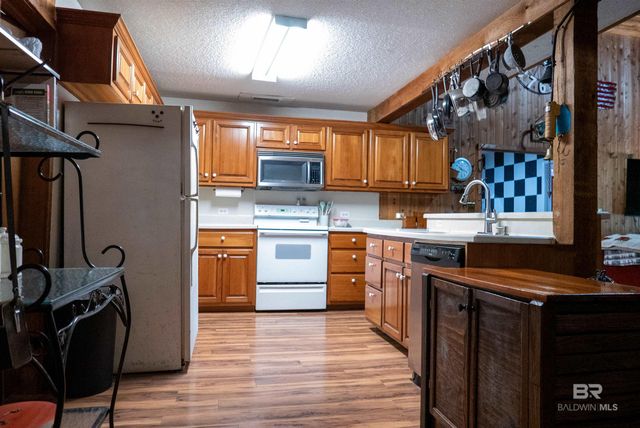 19520 Gunnison Road, Fairhope, AL 36532