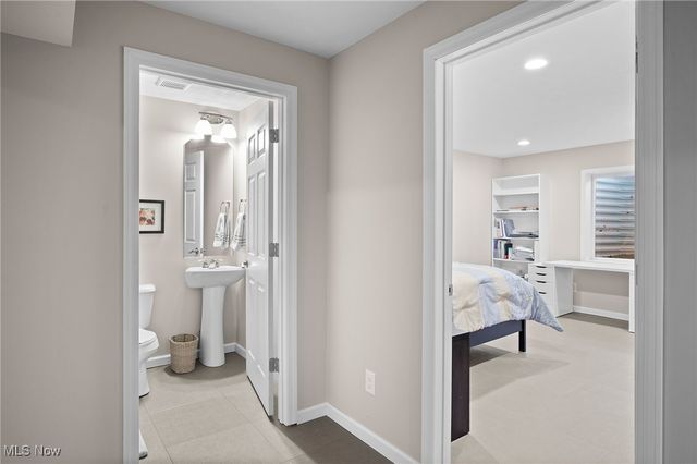 8021 Heatherglen Drive, Mentor, OH 44060