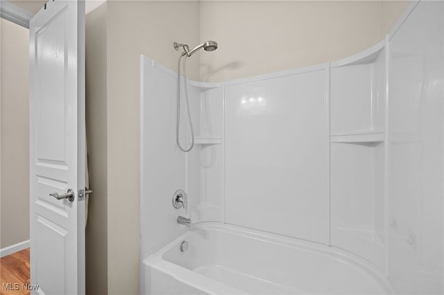 8021 Heatherglen Drive, Mentor, OH 44060