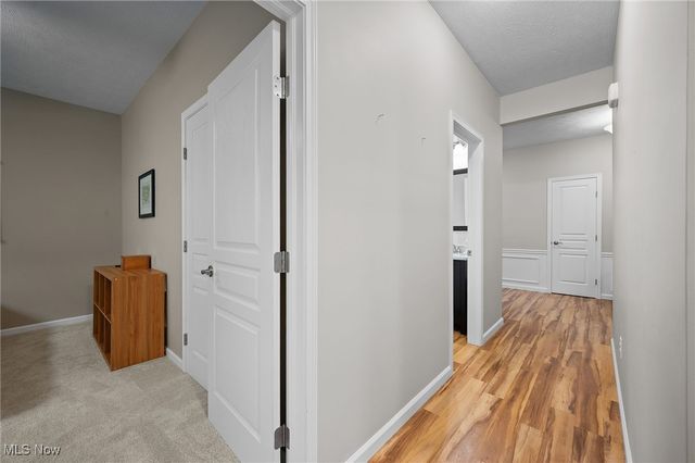 8021 Heatherglen Drive, Mentor, OH 44060