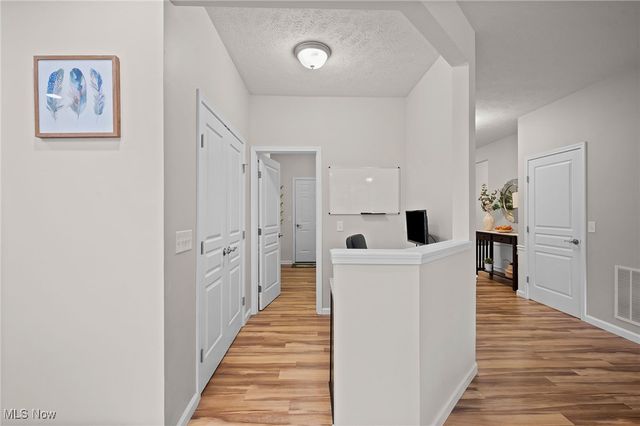 8021 Heatherglen Drive, Mentor, OH 44060