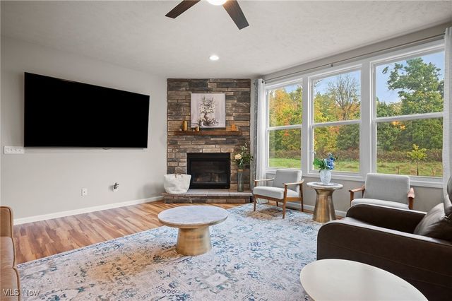 8021 Heatherglen Drive, Mentor, OH 44060