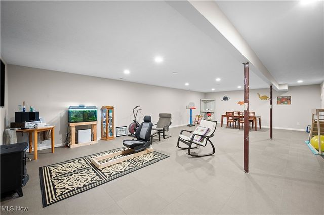 8021 Heatherglen Drive, Mentor, OH 44060