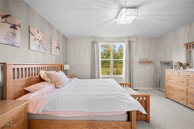 8021 Heatherglen Drive, Mentor, OH 44060