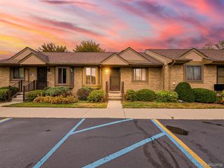 27753 Trailbrooke Circle, Westland, MI 48185