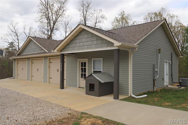 10562 Scarlet Ridge Drive, Potosi, MO 63664