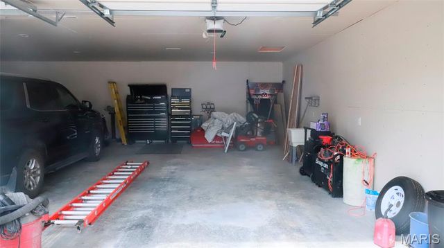 10562 Scarlet Ridge Drive, Potosi, MO 63664