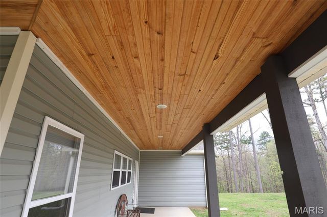 10562 Scarlet Ridge Drive, Potosi, MO 63664