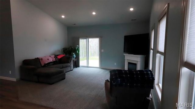 10562 Scarlet Ridge Drive, Potosi, MO 63664