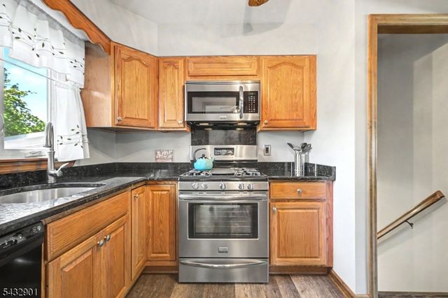 170 Church St, Rockaway Boro, NJ 07866