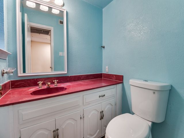614 Old Country Road, Duncanville, TX 75137
