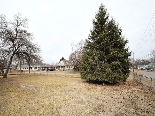 550 N 32ND Street, Council Bluffs, IA 51501