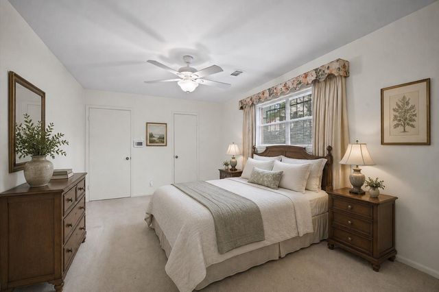5619 Sheraton Oaks Drive, Houston, TX 77091