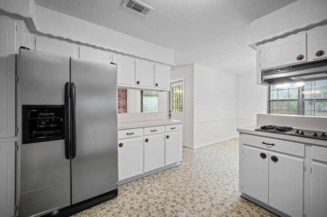 5619 Sheraton Oaks Drive, Houston, TX 77091