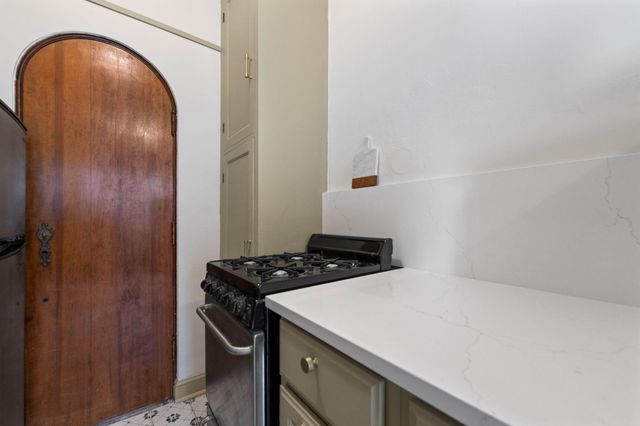 3252 Fremont Avenue S 203, Minneapolis, MN 55408