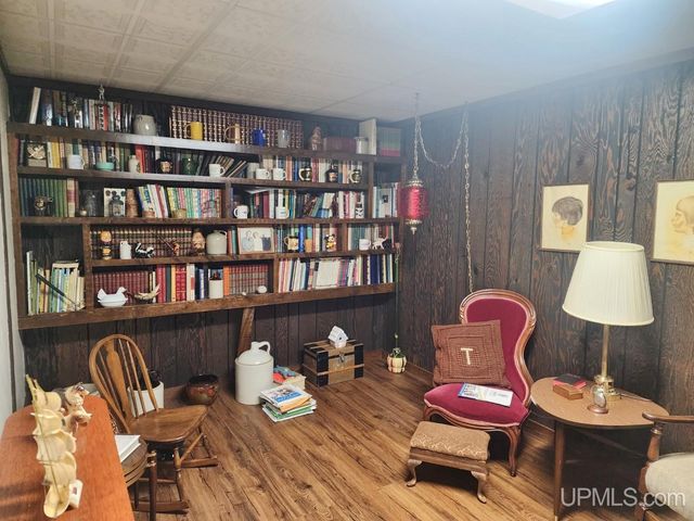 1005 Eleventh Avenue, Houghton, MI 49931