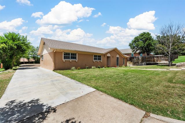 8509 Briargrove Drive, Woodway, TX 76712