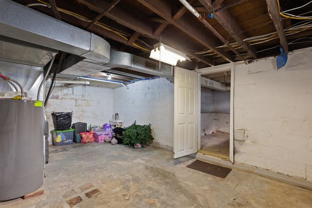 612 N Clinton Street, Adrian, MI 49221