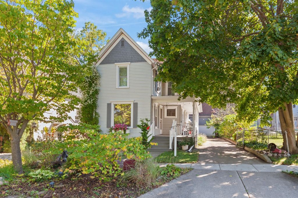 612 N Clinton Street, Adrian, MI 49221